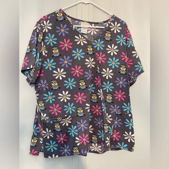 💛💗 Super cute Minion Scrub top size XXL 2XL 💗💛 - Picture 1 of 1